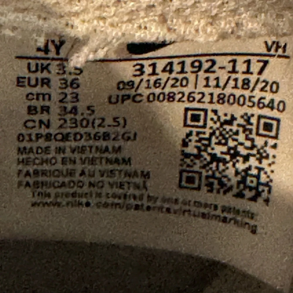 Nike Air Force 1 ‘07 Low “Triple White” GS Size 4Y - Picture 12 of 12